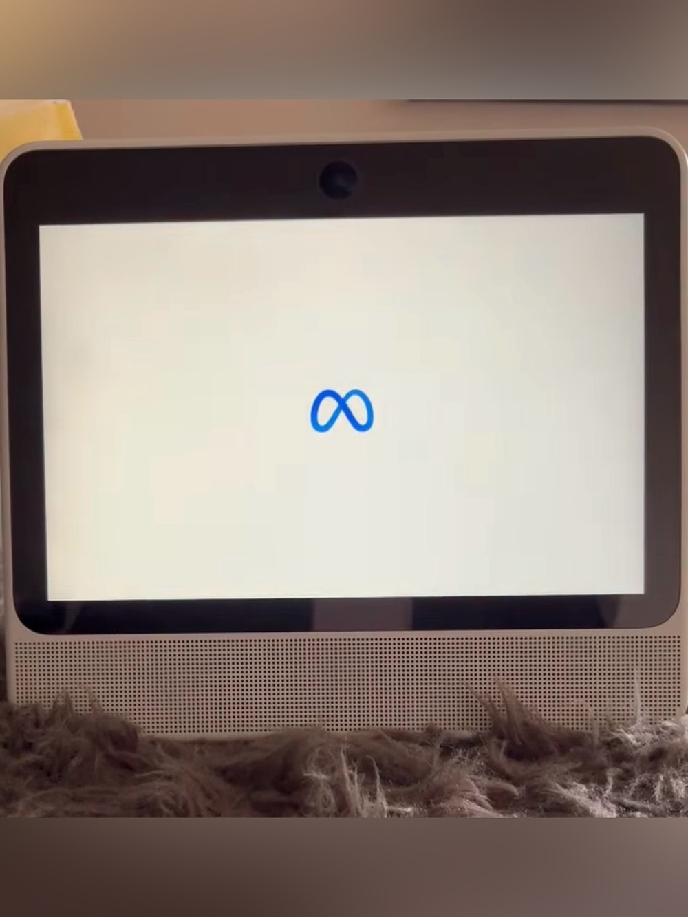 Meta Portal Smart Display - White